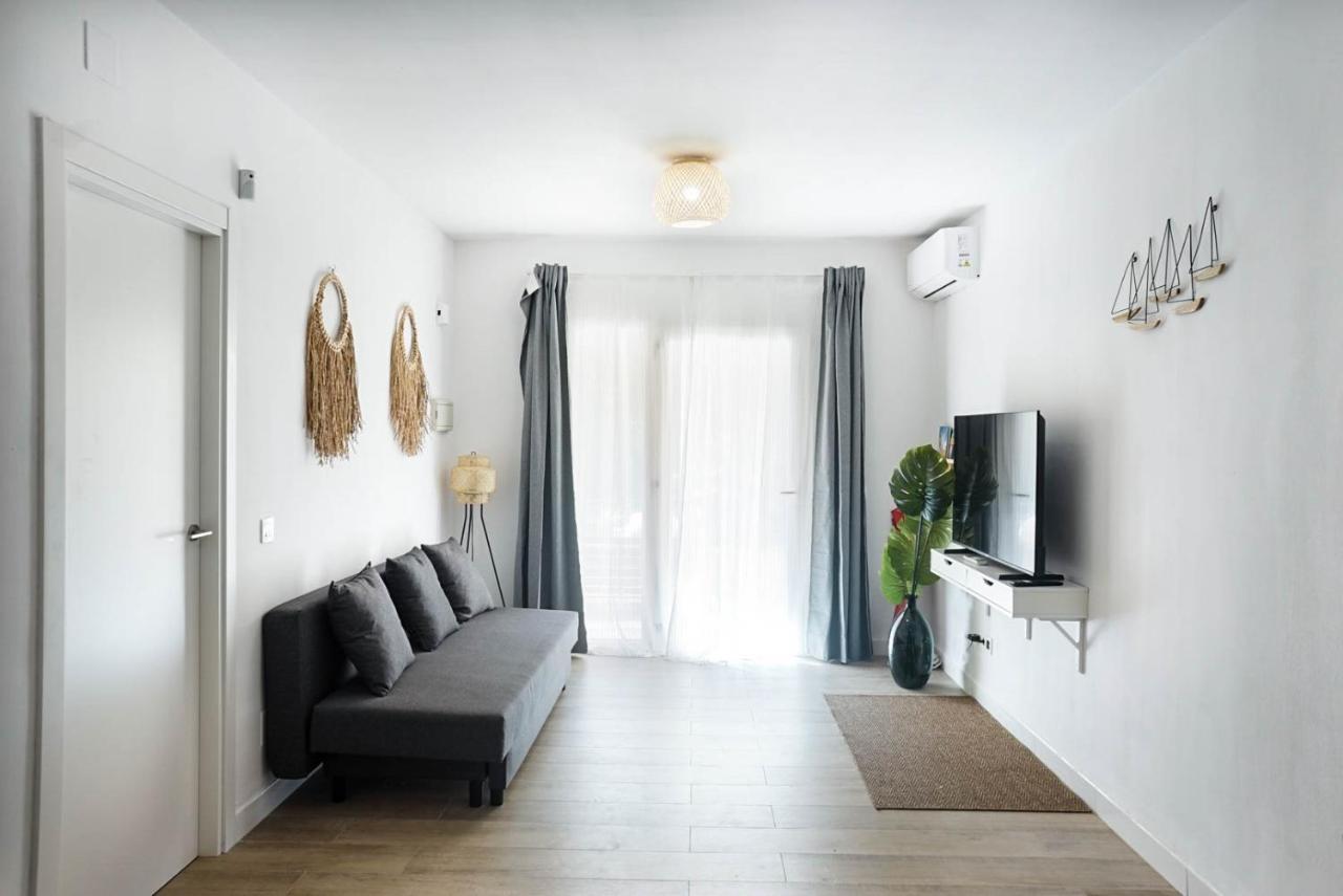 Playa, Piscina Y Relax En Este Coqueto Apartamento En نيرخا المظهر الخارجي الصورة
